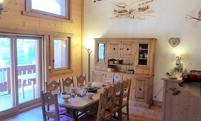 Beaufort Apartamento | Tríplex confortable montaña 12 pers, box privado, garaje, balcón, cerca de servicios