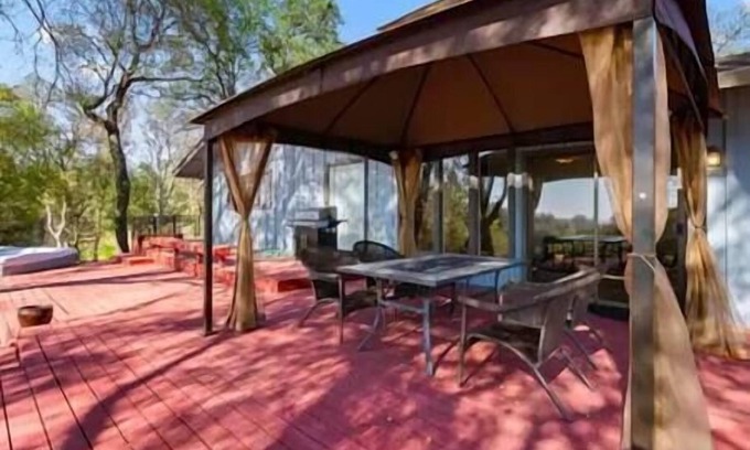 Rough and Ready Casa | Mountain View Retreat: Your Perfect Getaway