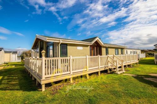 Camber Complejo | MP768 - Camber Sands Holiday Park - Huge Lodge - Small dog friendly - sleeps 8