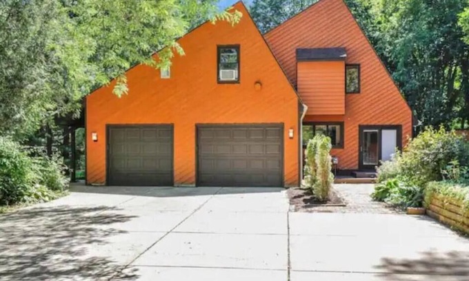 Shaftsburg Casa | MSU Nature Oasis