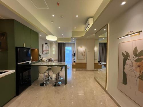 Kesawan Apartamento | Muji Style 2BR 3 Beds Apartment at Podomoro Medan - Direct Mall