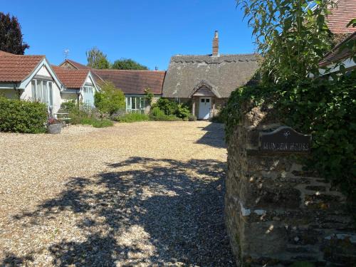 Alweston Casa | Munden House