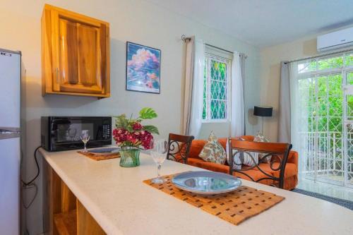 New Kingston Apartamento | Musgrave AnneX- comfy 1 bedroom apartments