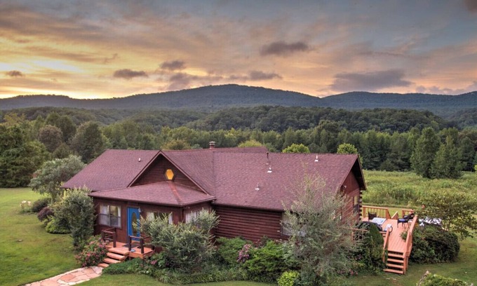 Parthenon Cabina | ¡Nuevo listado! Tu escondite de Ozark en el río Little Buffalo