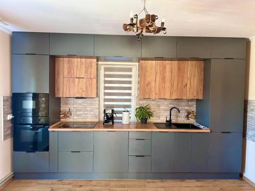 Palyanytsya Casa | N V New View