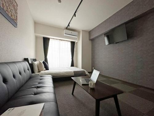 Hiroshima City Centre Apartamento | Nagomi by b hotel - Well-Furnished with balcony Apt for 3 Ppl