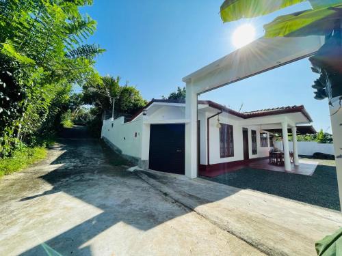 Hikkaduwa Casa | Namal Villa and Resort hikkaduwa