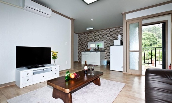 Namhae Casa | Namhae Seomnara Hayanjip Pension