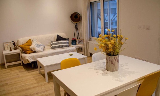 Llanca Apartamento | NARCIS MONTURIOL - Apartamento con terraza y vistas a la playa del port de Llançà. - ES-228-79