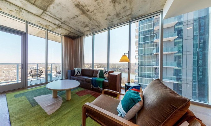 Rainey Street Historic District Casa | Natiivo Austin II