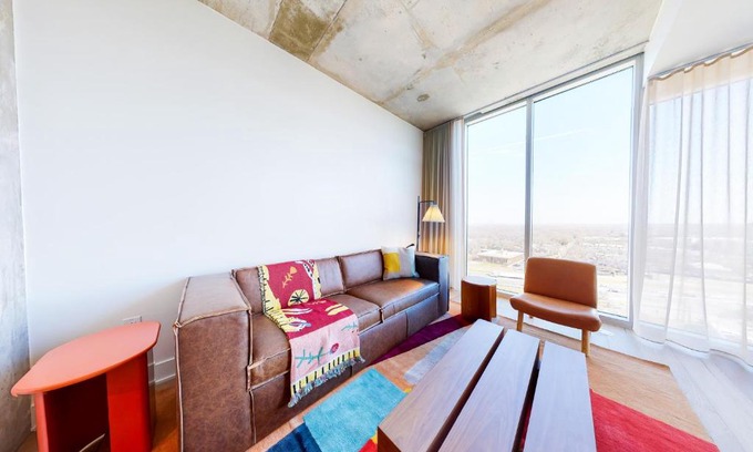 Rainey Street Historic District Casa | Natiivo Austin IV