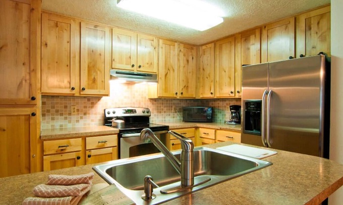 Tennis Village Condominio | 62 Tennis Village: condominio de 2 dormitorios / 2 baños en Sunriver, para 8 personas