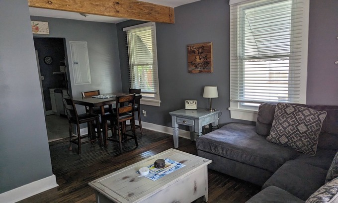 Midtown Casa | Nautical Themed 1940s Home
