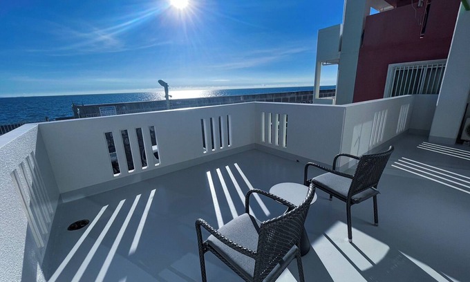 Kadena Casa | Near AmericnVillage, Chatan! Private detached house with sea view! Groups are welcome! / Chura.
