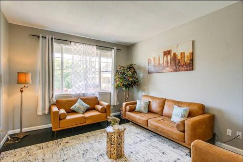 Commerce City Casa | Near to DIA Airport retreat And 20 Min To Downtown Denver