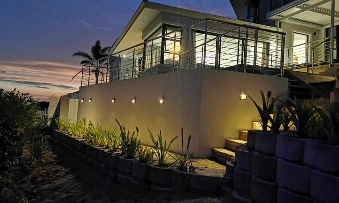 Herolds Bay Casa | Nearby Herolds Bay Self-Catering Guest House