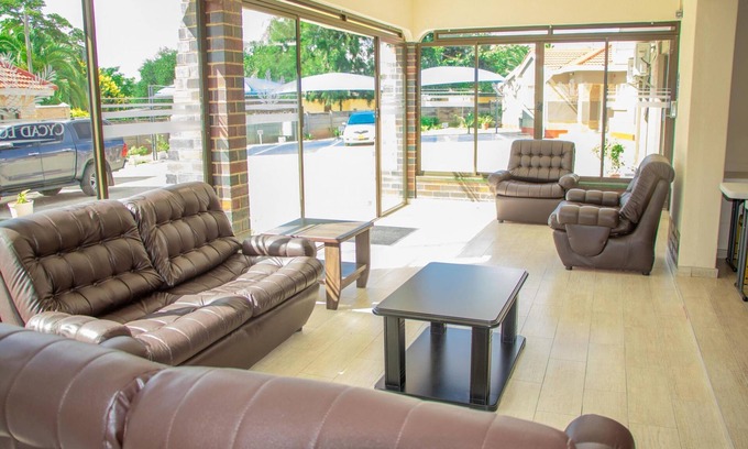 Bulawayo Apartamento | Neat one Bedroom in Morningside Guesthouse - 2091
