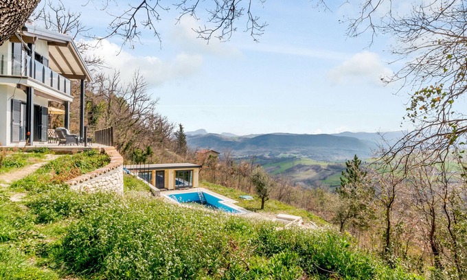 Palombaro Villa | Ubicado en las estribaciones boscosas del Parque Nacional Maiella, Abruzos, Italia.