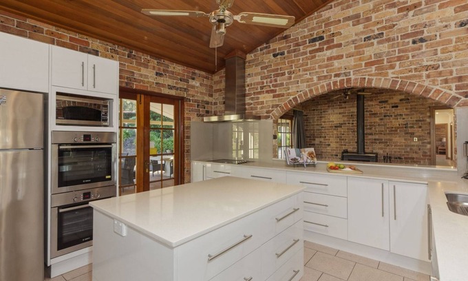 High Range Casa | Netley Lodge for 11, Southern Highlands - 4pm check out Sundays