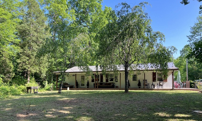 Falls of Rough Casa | Never a Better Day Cabin with Private Lake Access - boat, fish, swim!