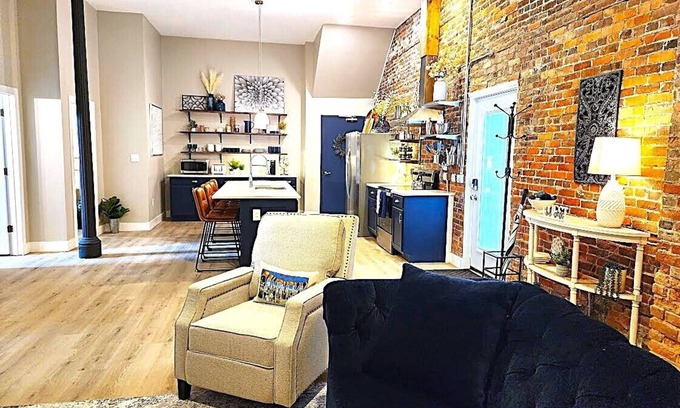 Sandusky Casa | New 1st Floor Apt in Downtown Sandusky!