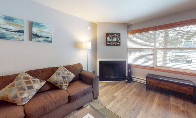 Summit Cove Condominio | New! 2 Bedroom Condo in the Heart of Summit County!