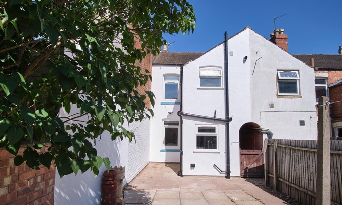 Loughborough Cabaña | NEW 2BD Victorian Terraced House Loughborough