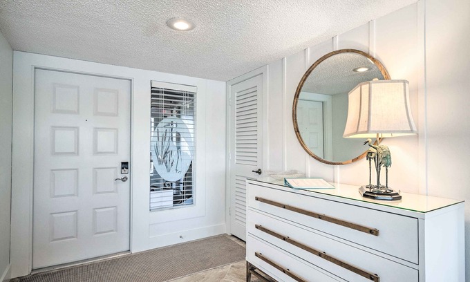 Burnt Store Marina Condominio | NEW 2nd floor CORNER condo; Direct MARINA, MANATEE views, many upgrades.