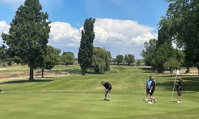 Grant County Casa | New 3-bedroom house on the Sage Hills Golf course in Warden