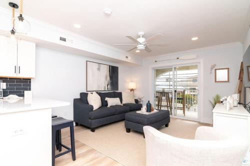 Dewey Beach Casa | NEW 3BR-3BA Beach Block with Parking