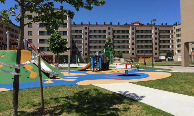 Distrito Oeste Apartamento | Apartamento zona residencial, todo exterior en Gijón