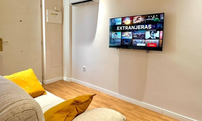 Rejas Apartamento | New Apartment Madrid Feria 4 Pax 106