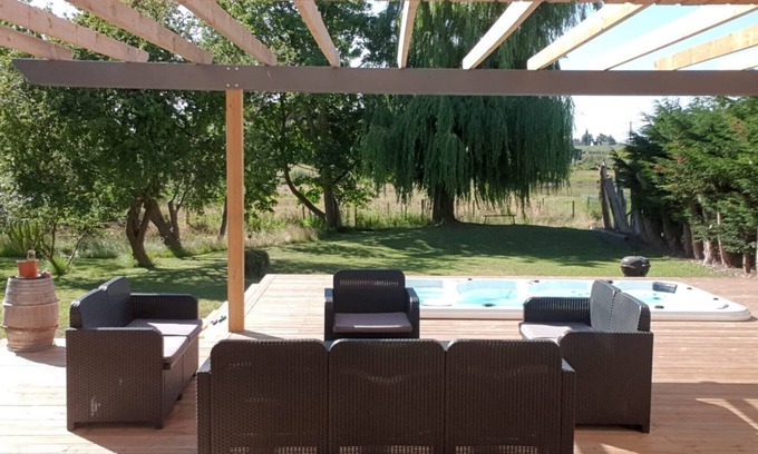 Frethun Casa | NEW: Beautiful family house with large jacuzzi 10min from the sea