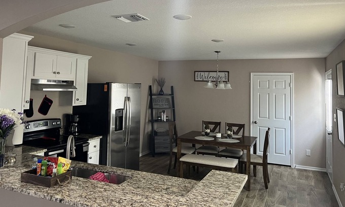 Harlandale Casa | New Build 7min to Downtown Riverwalk & Pearl, Southtown, Alamodome all close!