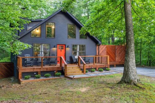 Eagle Mountain Casa | New Cabin in Mtn Community Hot Tub Fire Pit