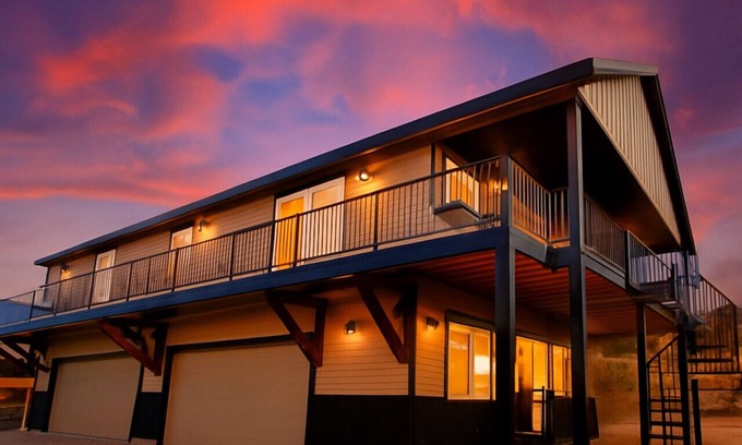 Helper Cabina | New cabin retreat | private dock