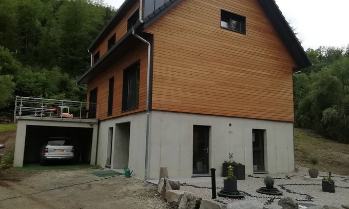 Husseren-Wesserling Casa | New chalet 200m² 9personnes spa intérieur, 4 bedrooms