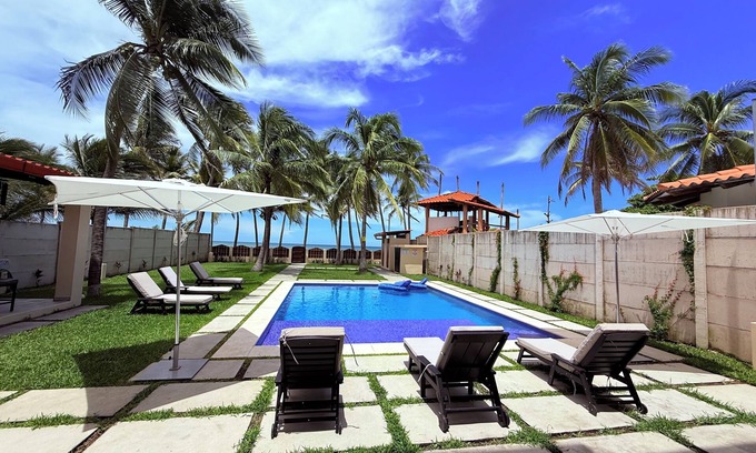 Playa San Diego Casa | New Custom Built Beach House - On Private Beach Playa Cangrejera