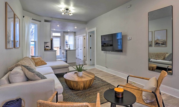 Speer Casa | NEW! Denver Townhome w/ Patio, Walk to Broadway!