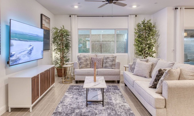 Raisin Casa | NEW Entire House In Fresno/Madera California