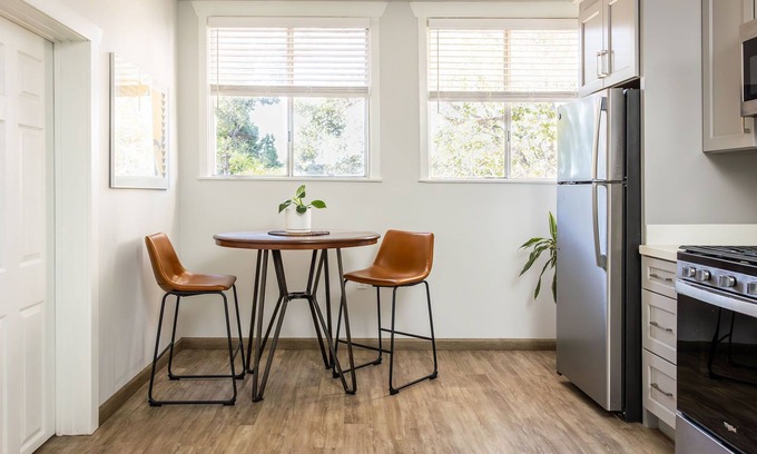 Oakland Casa | New Garden Escape, Oakland, be the first to stay!