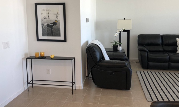 San Tan Valley Casa | New home. Everything you need to make your AZ stay awesome.