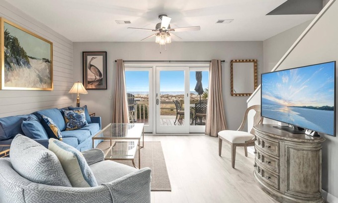 Isle of Palms Condominio | New Listing! - 11A Mariners Walk - Ocean Front