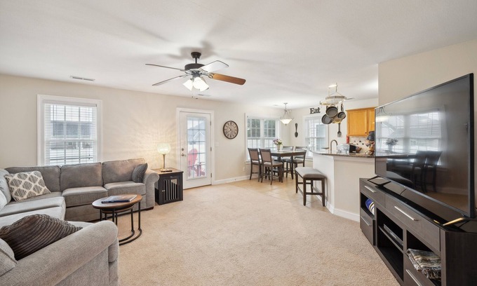 Elizabeth City Casa | NEW LISTING! Charming Family Retreat with Spacious Yard