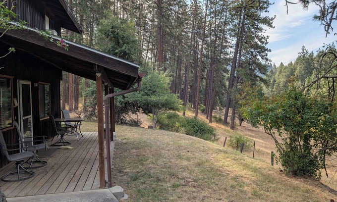 Ahsahka Casa | "New Listing" Newly renovated 3-bedroom house in Orofino.