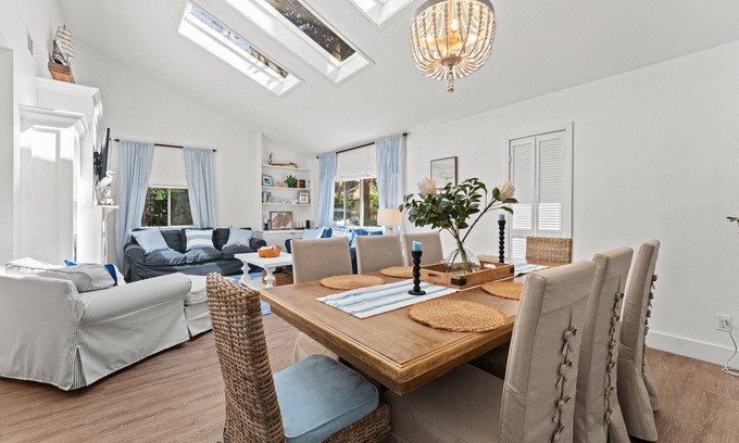 Lawton Woods Casa | NEW LISTING ~ 3 Bedroom ~ Pet Friendly ~ Coastal Casual & Refined Style ~ 8 Cotton Lane