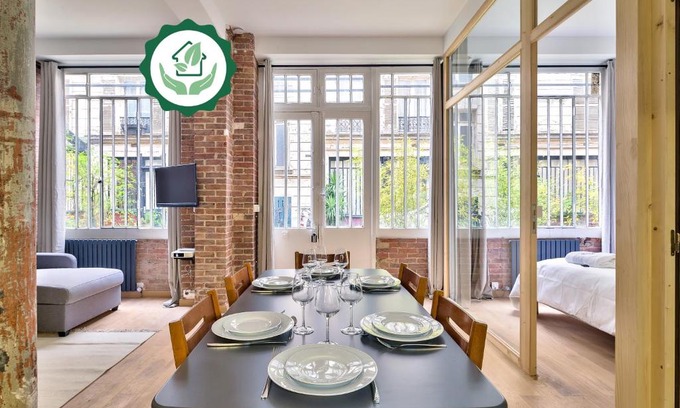 Quartier de la Porte-Saint-Denis Apartamento | NEW Loft Apartment in the Heart of Paris - An Ecoloflat