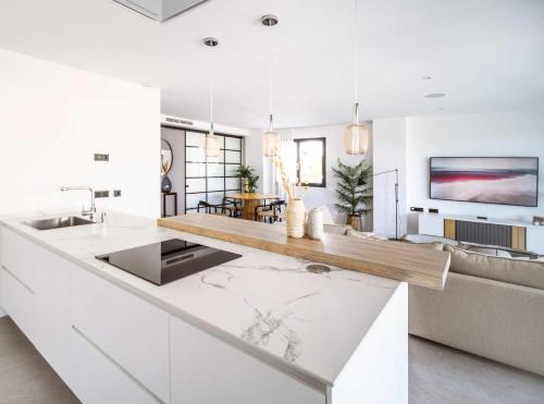 Estepona Apartamento | New luxury apartment in family resort w pools wifi