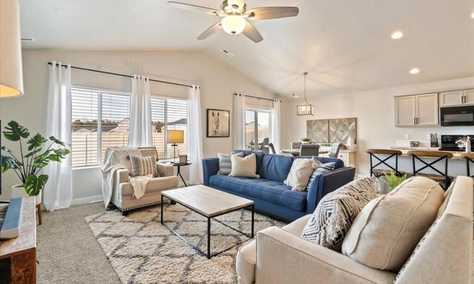 Meridian Casa | New Model like home in Meridian with 3 bedrooms