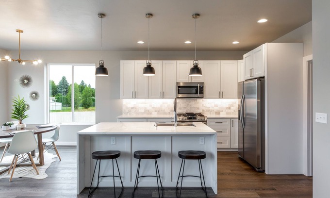 Spokane Casa | Nueva casa de lujo moderna en Spokane con 5 dormitorios, 3 baños y capacidad para 16